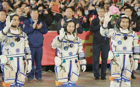 神州十三號發射圓滿成功